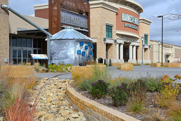 Green infrastructure retrofit for urban shopping mall parking lot